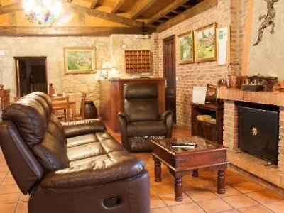 如娆因垂蒙特斯酒店 2*