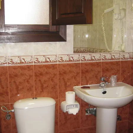 Rural Entremontes Hotel 2*