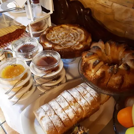 如娆因垂蒙特斯酒店 酒店 Onís