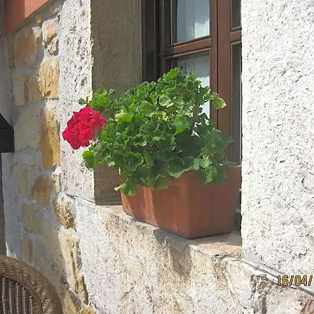 Rural Entremontes Hotel 2*