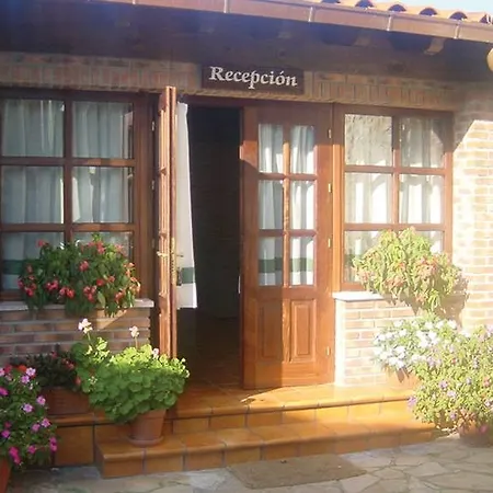 호텔 Rural Entremontes