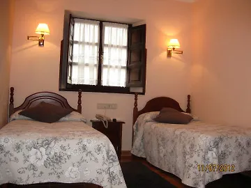 如娆因垂蒙特斯酒店 2*