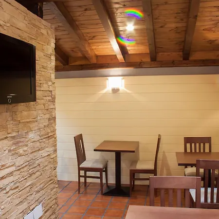 如娆因垂蒙特斯酒店 酒店