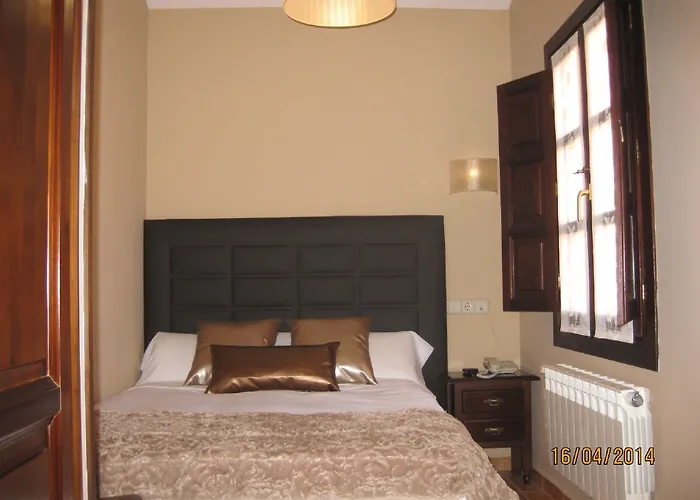 Hotel Rural Entremontes 2*