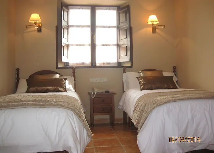 Hotel Rural Entremontes 2*