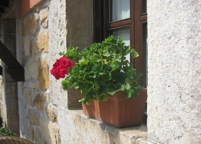 Rural Entremontes Hotel 2*