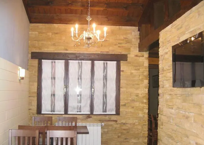 Rural Entremontes Hotel 2*